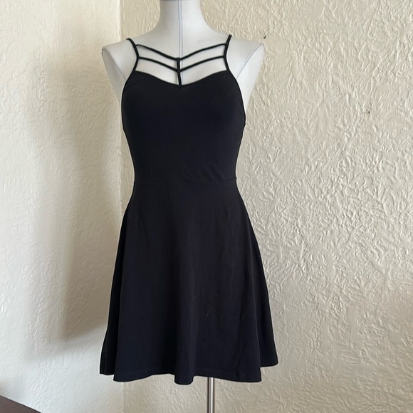 Express Black Strappy Skater Dress NWT Small - Picture 2 of 9